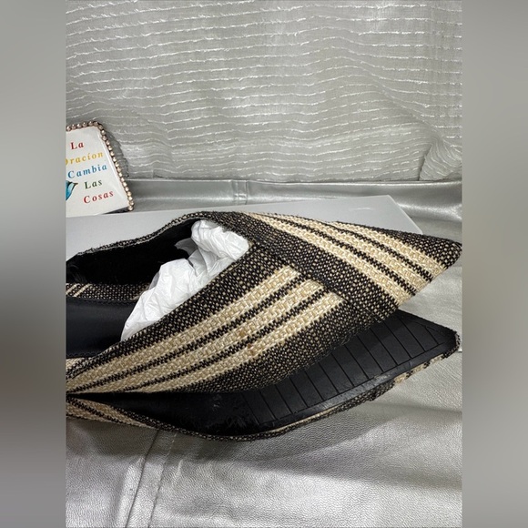 (Z1) Zara women's flat mules, size 39/8 US, ivory black, with shiny stripes - Picture 10 of 13